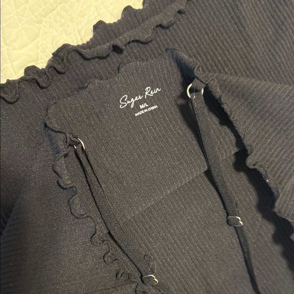 Black Ribbed Tank Top - Picture 3 of 3